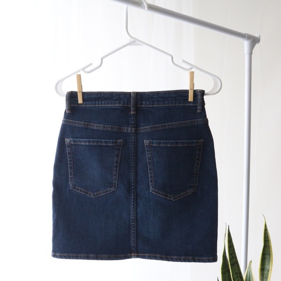 COPY - FITTED 90s DENIM SKIRT - Picture 3 of 3